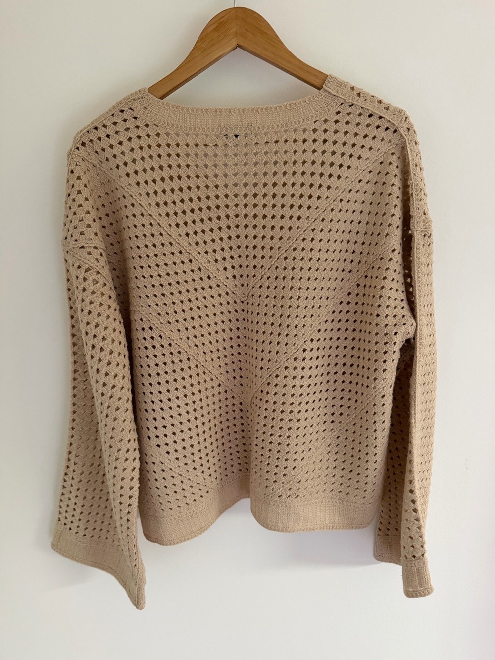 MEXX Beige Crochet Open Knit V-Neck Sweater M Boho Coastal - Picture 6 of 12